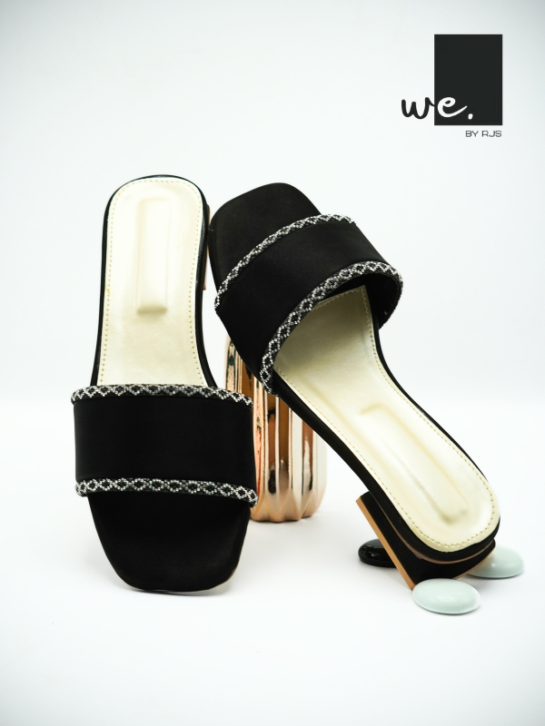 Chic Black Velvet Slide Sandals with Metallic Chain Detail